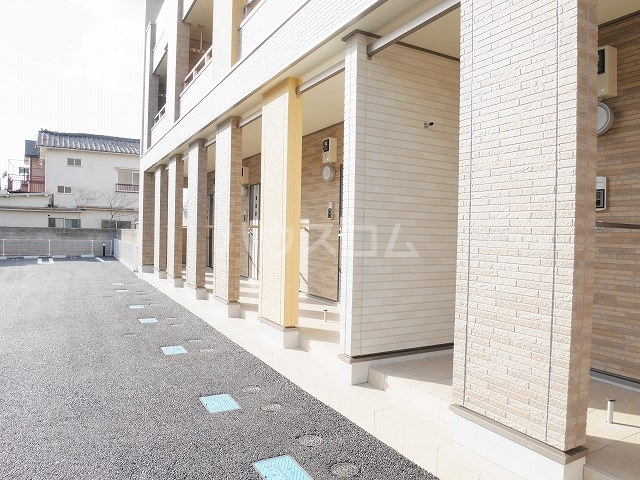 14/20 エントランス