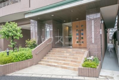 14/20 エントランス