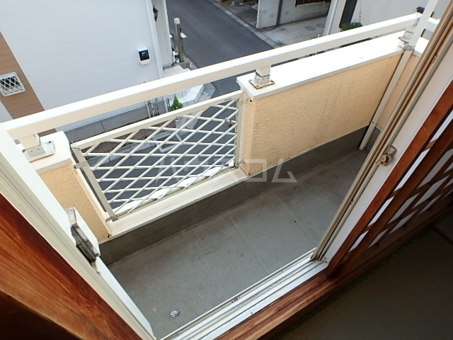 16/28 バルコニー