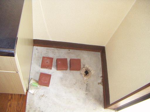 22/23 エントランス