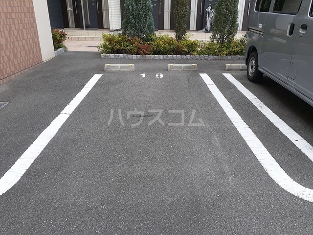 14/20 駐車場