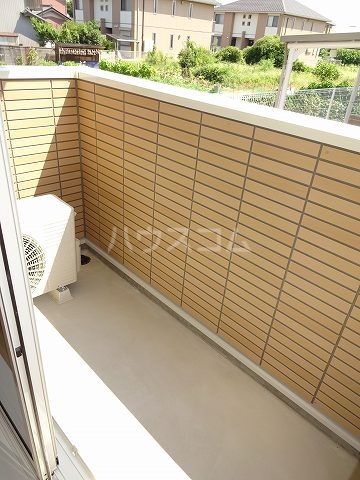 13/18 バルコニー