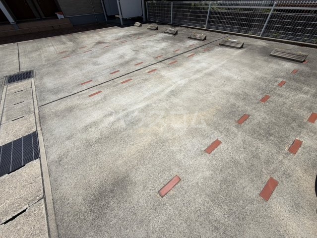 22/30 駐車場