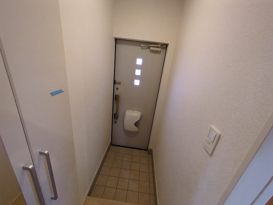 13/30 玄関