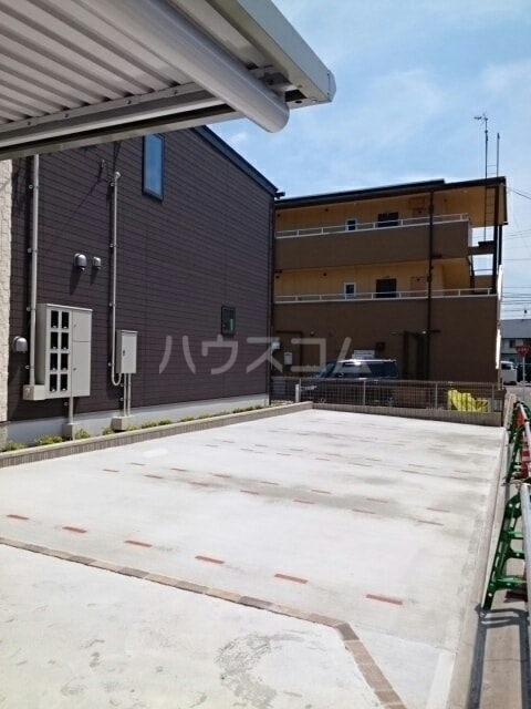 22/30 駐車場