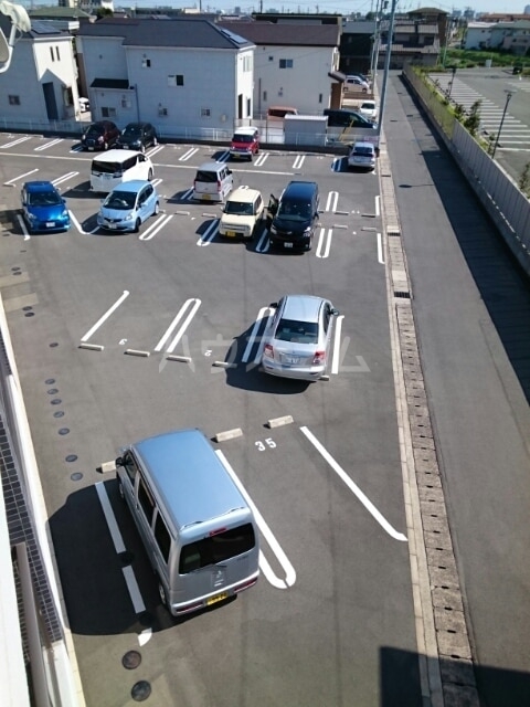 15/21 駐車場