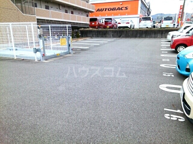 15/21 駐車場