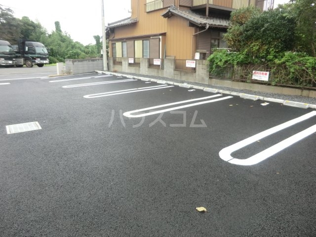 17/27 駐車場
