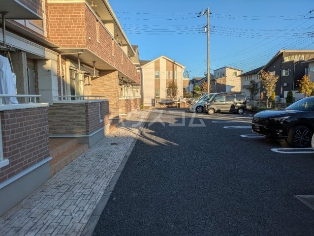 27/30 駐車場
