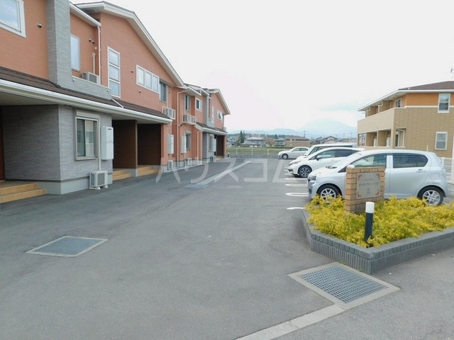 14/20 駐車場