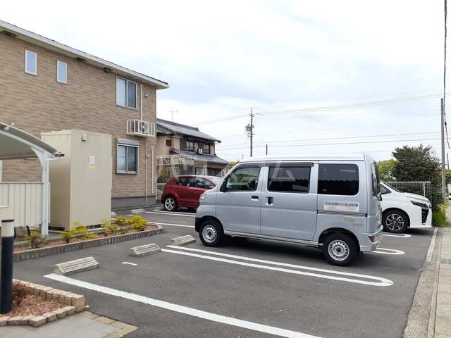 16/22 駐車場