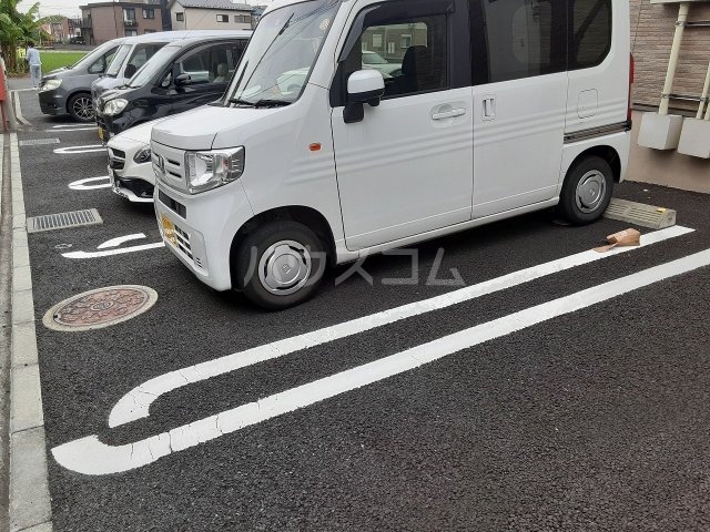 18/24 駐車場
