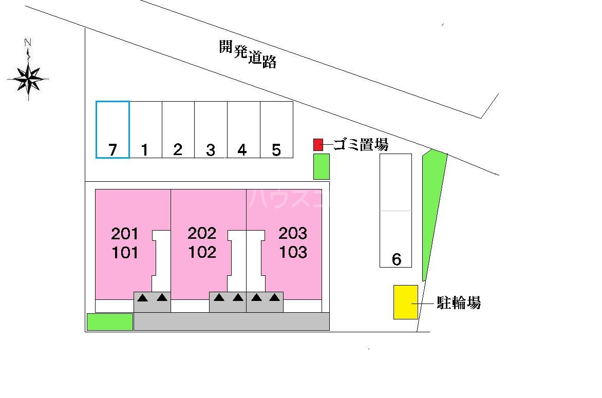 16/22 駐車場