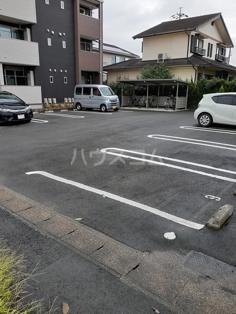 24/30 駐車場