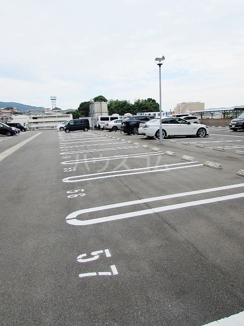 14/20 駐車場