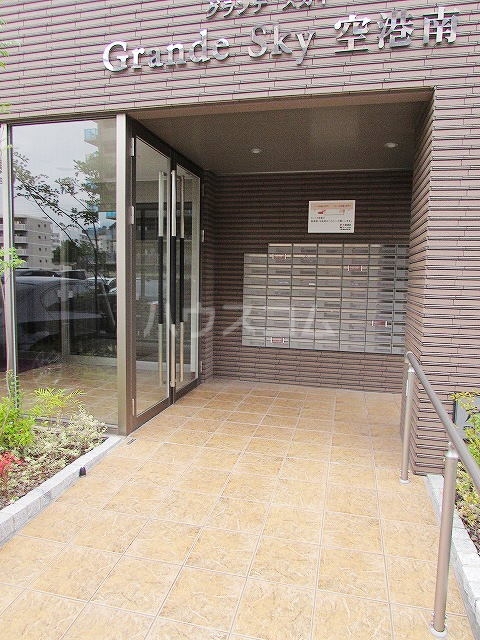 13/20 エントランス