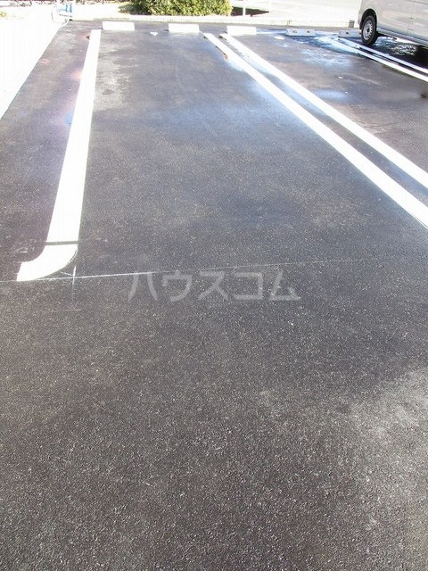 20/26 駐車場