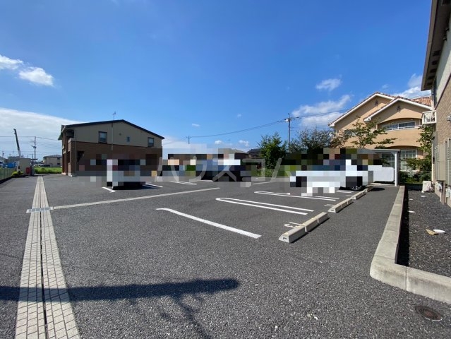 28/30 駐車場