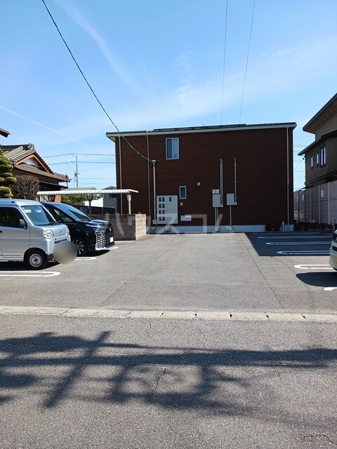14/23 駐車場