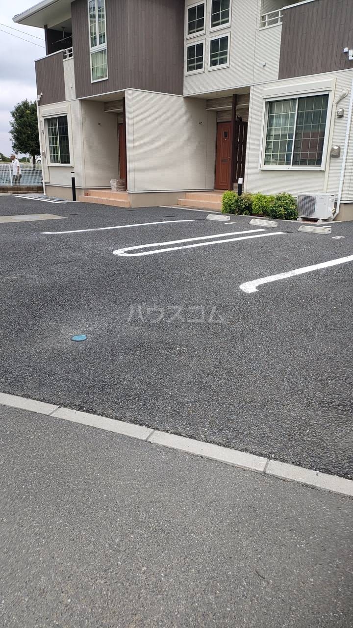8/10 駐車場