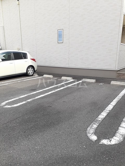 16/22 駐車場