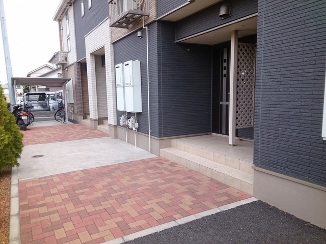 13/21 エントランス