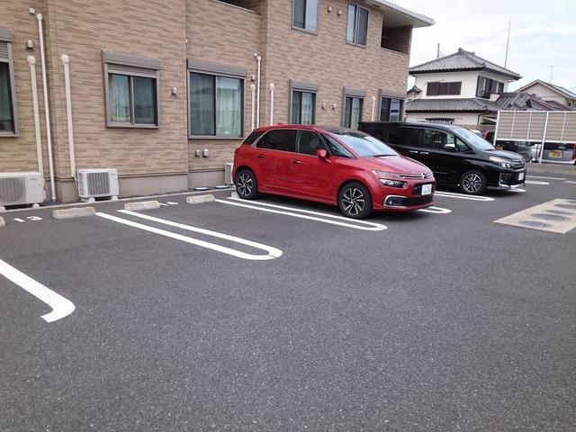 14/21 駐車場