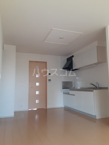 18/25 エントランス