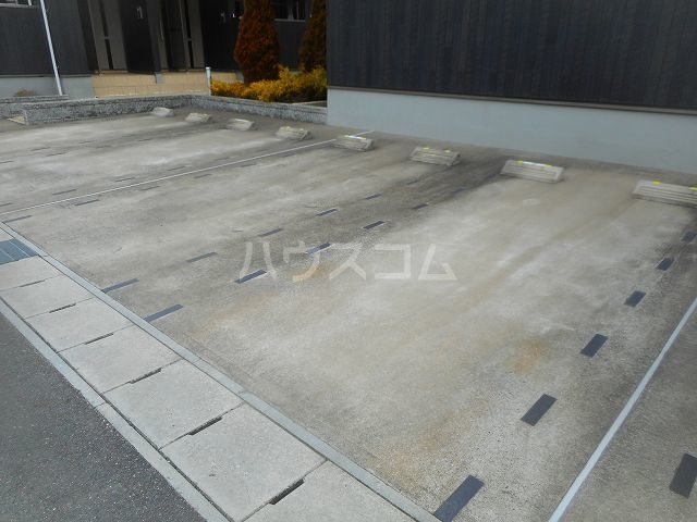 2/8 駐車場
