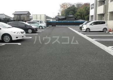 14/22 駐車場