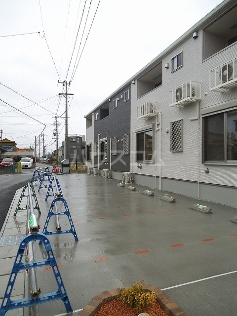 16/23 駐車場