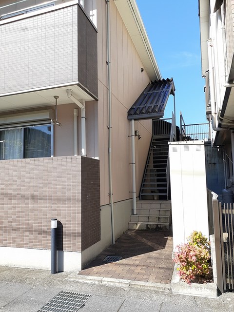 13/20 エントランス