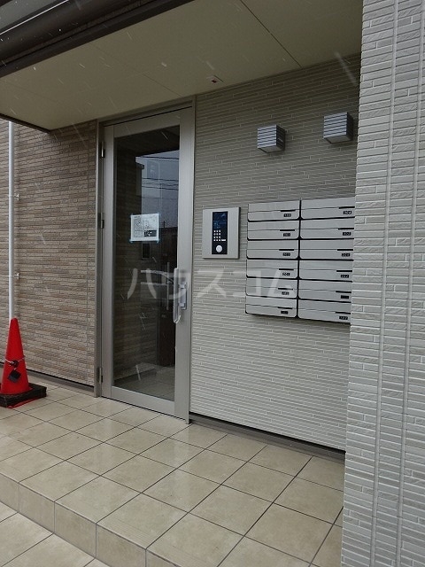 13/20 エントランス