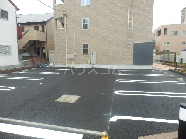 26/30 駐車場