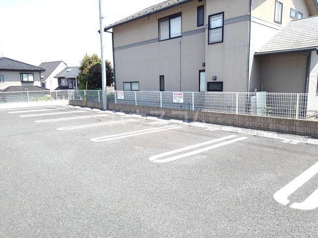14/20 駐車場