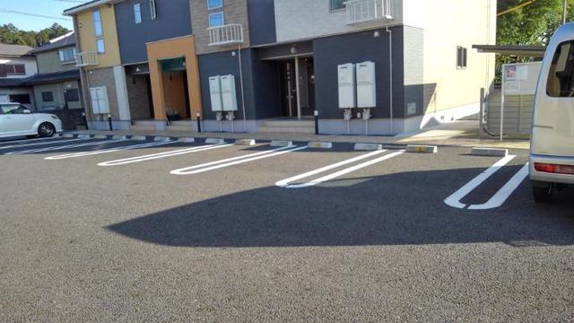 14/20 駐車場