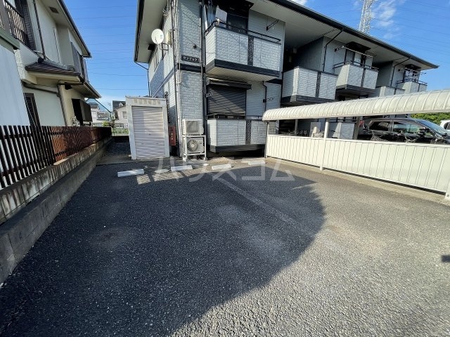 25/30 駐車場