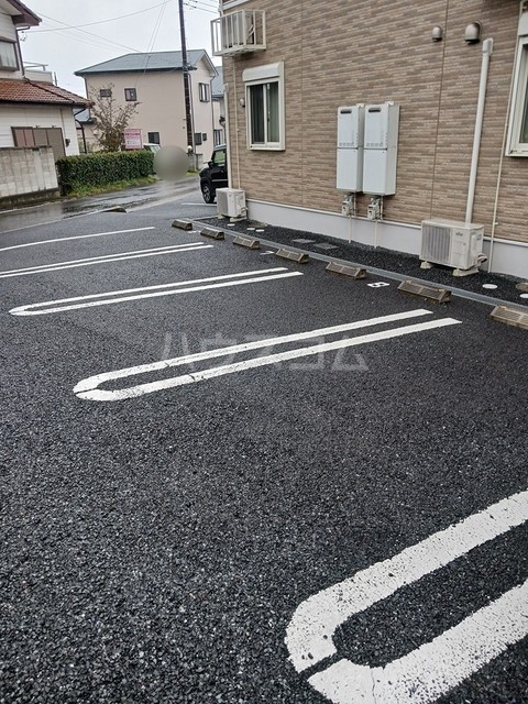 15/27 駐車場