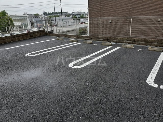 14/20 駐車場