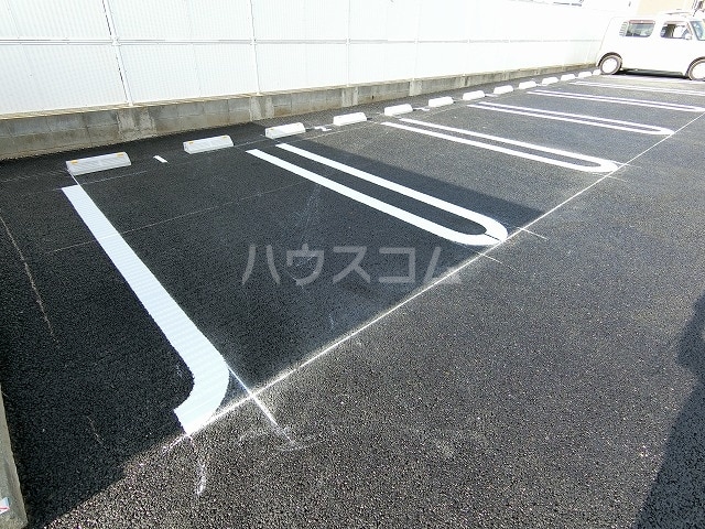15/21 駐車場