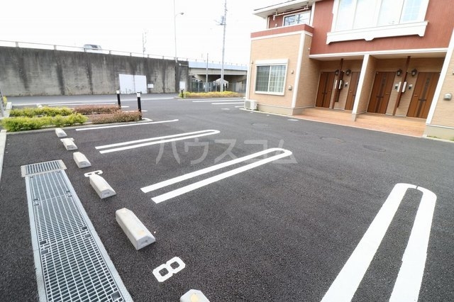 19/26 駐車場