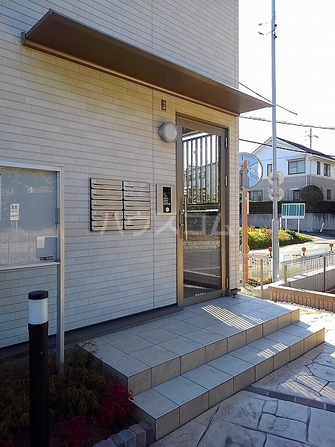 14/20 エントランス