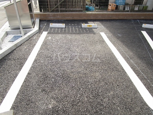 2/8 駐車場