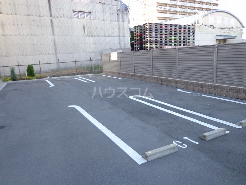 16/26 駐車場