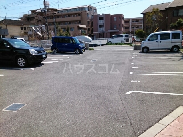 15/26 駐車場