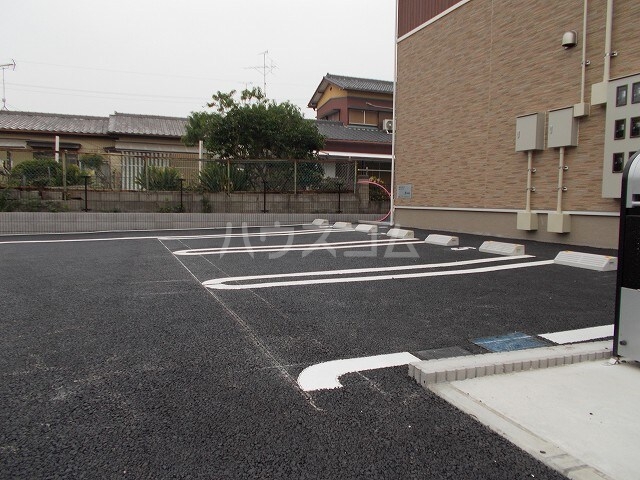 14/20 駐車場