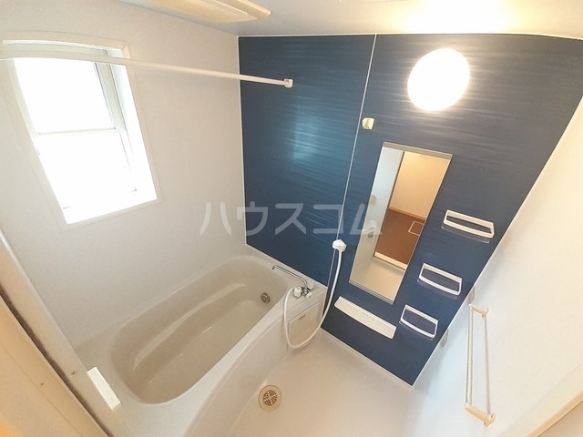 17/30 浴室