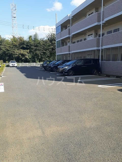 26/30 駐車場