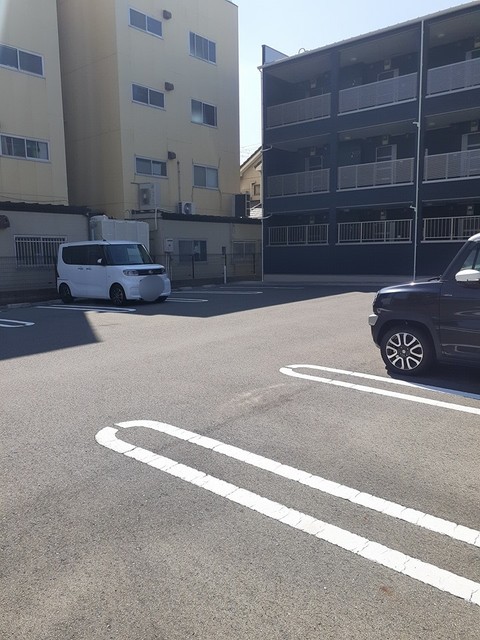 15/26 駐車場
