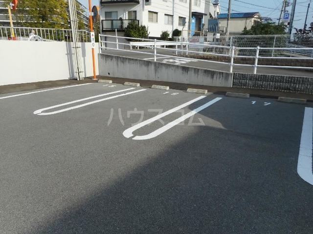 15/30 駐車場